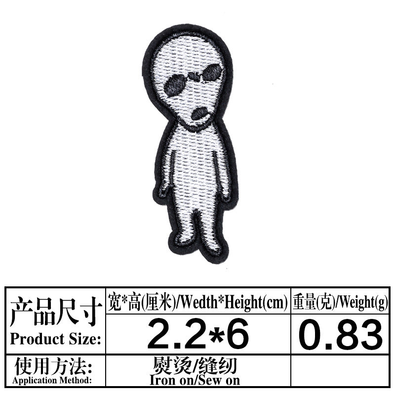Wholesale Computer Embroidered Cloth Patches Black White Skull Design Clothing Accessory DIY Craft Supply
