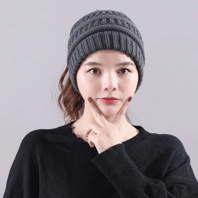 Wholesale Winter Outdoor Knitted Warm Knitted Thickened Pullover Sports Ponytail Fashion Wool Hat