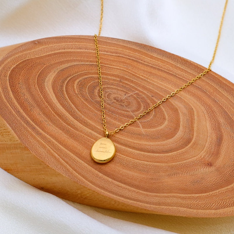 Wholesale Antique Style Titanium Steel Gold-plated European and American Fashionable Temperament Necklaces