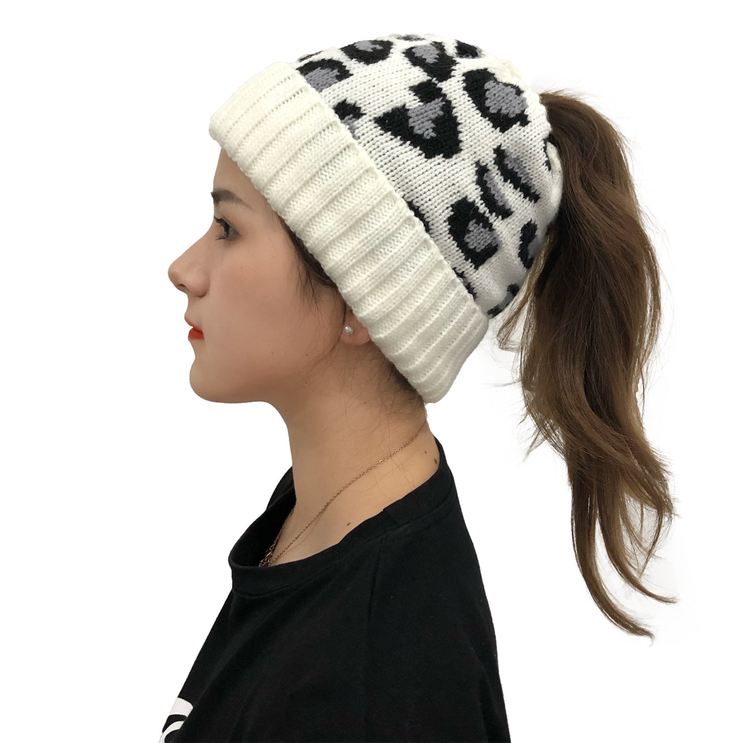Wholesale Leopard Jacquard Ponytail Knitted Beanie