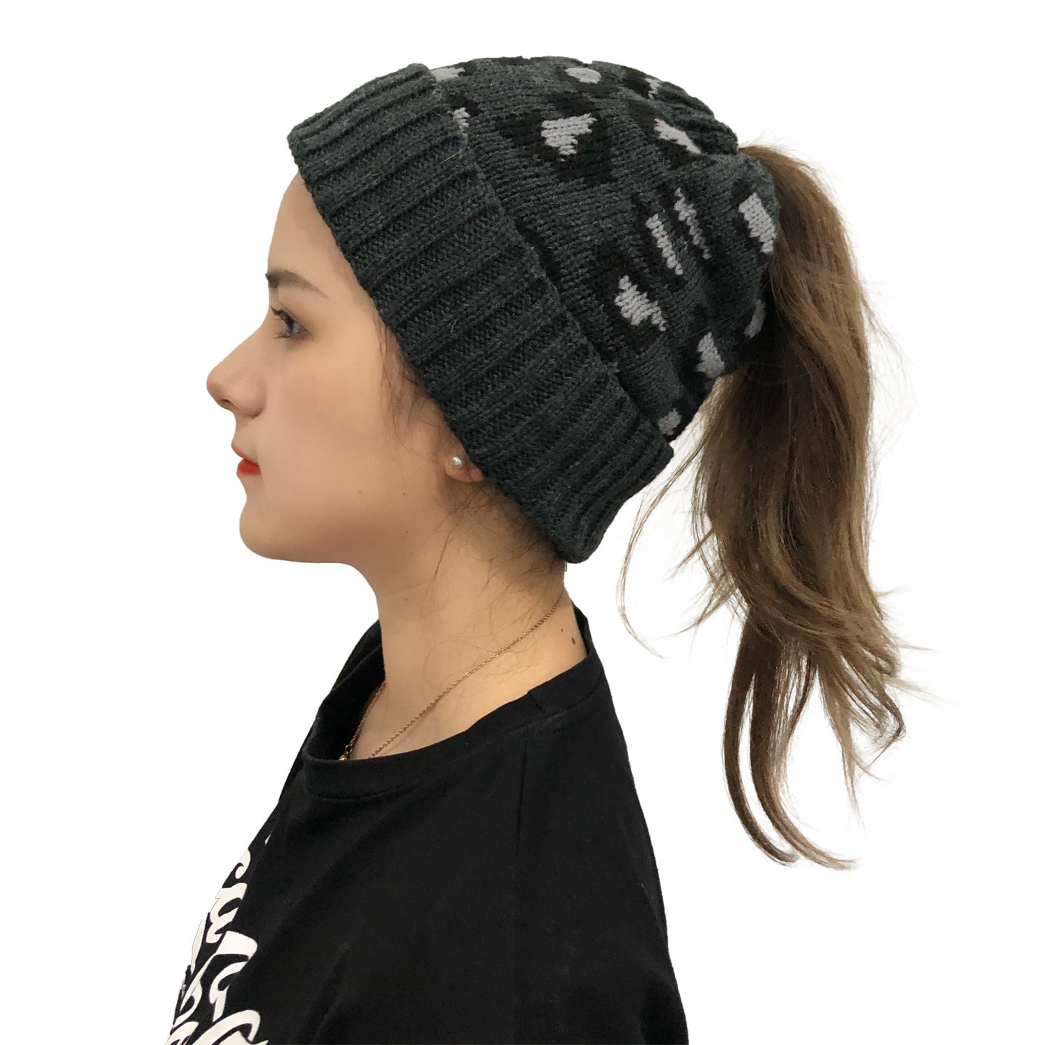 Wholesale Leopard Jacquard Ponytail Knitted Beanie