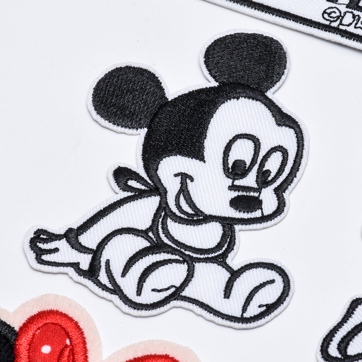 Wholesale cartoon cloth paste small label cloth  patch OLY Exclusive