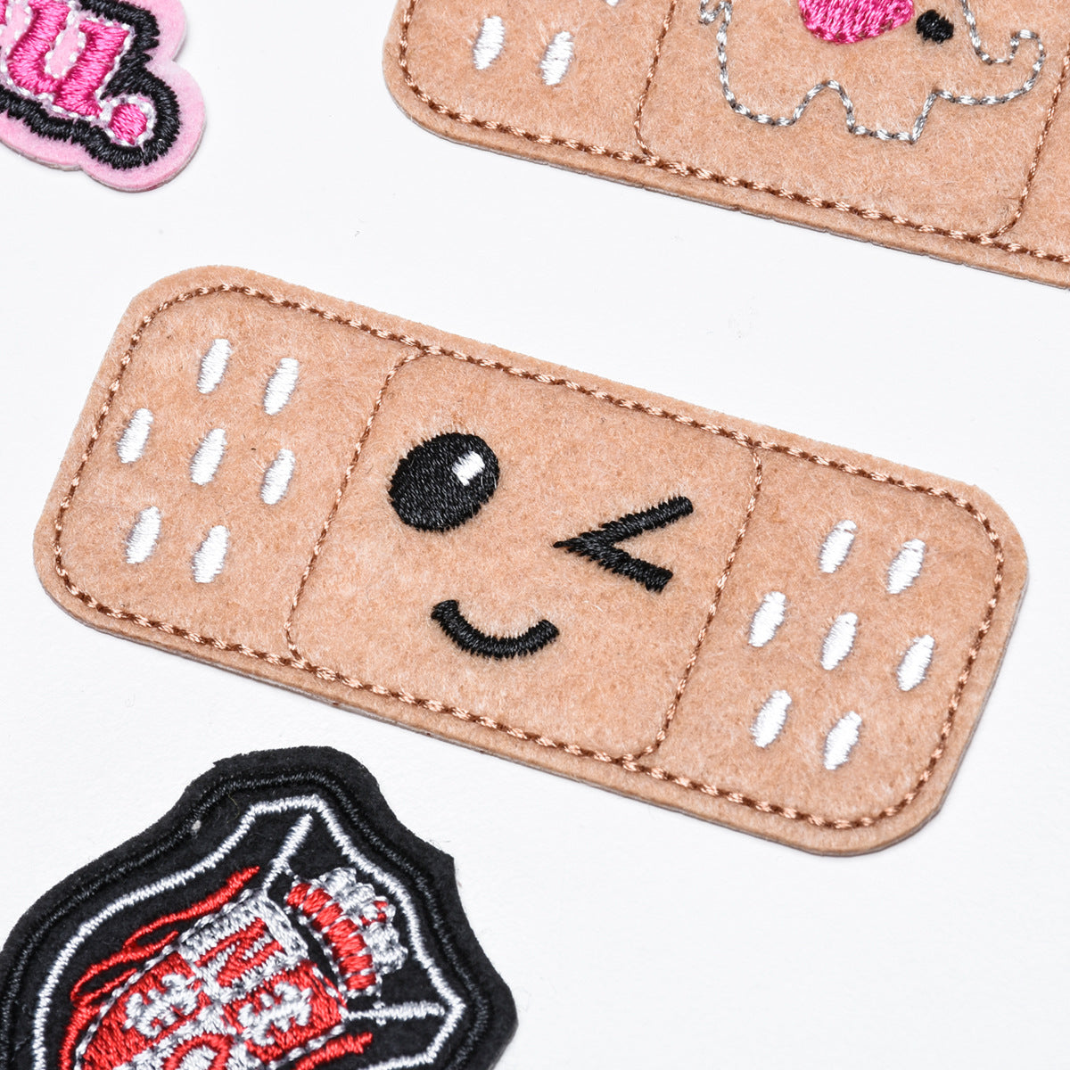 Wholesale Cute Cartoon Cloth Patches DIY Love Letter Embroidery For Kids Clothing Repair And Craft Supply