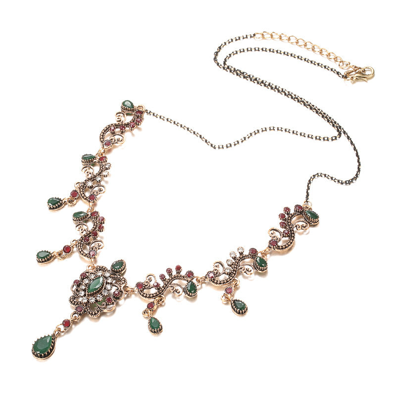 Wholesale Vintage Inlaid Zircon Alloy Bracelet Set