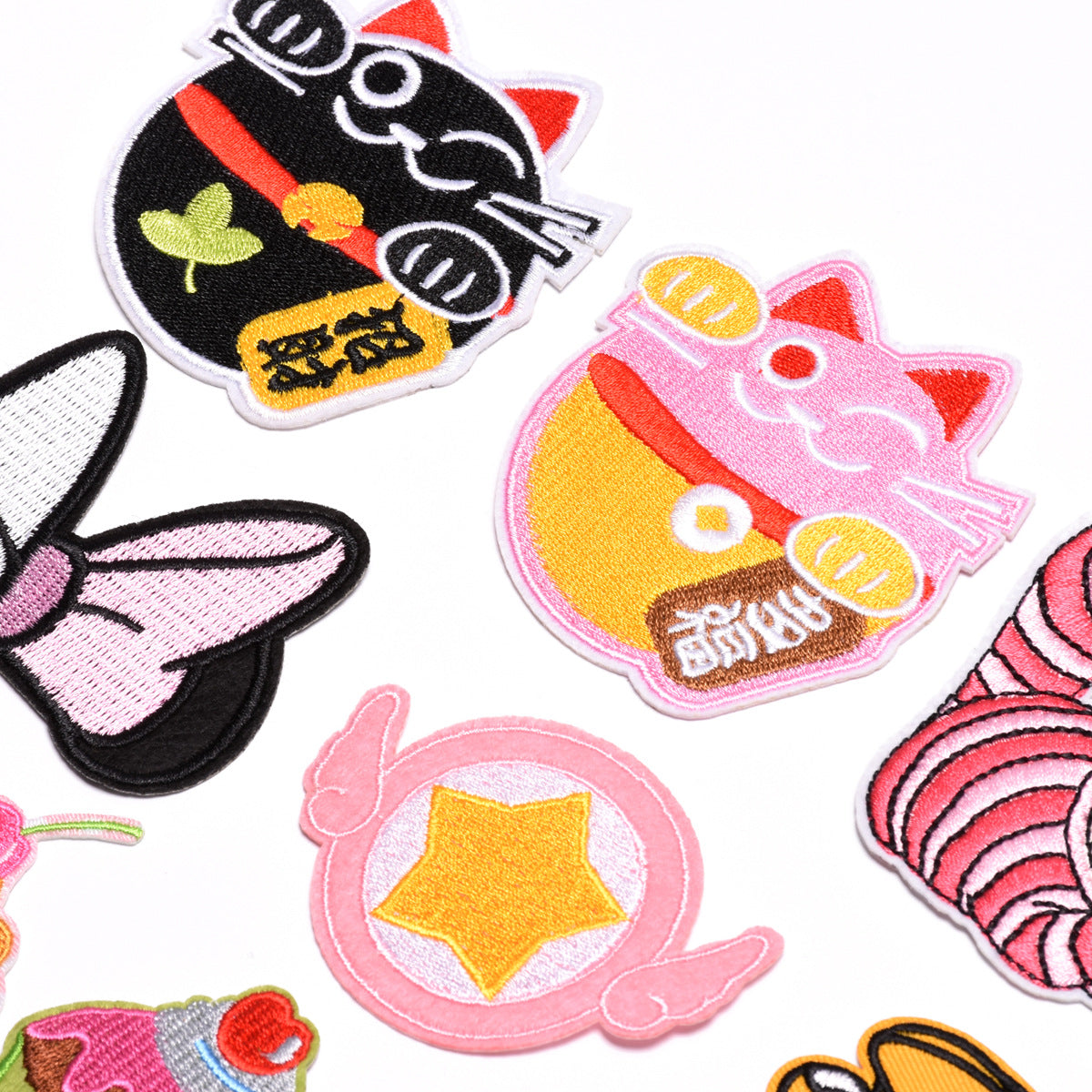 Wholesale Cartoon Animal Embroidered Cloth Patch Set Cute Decorative Patches For Clothing OLY Exclusive Hats DIY Fashion Accessory Boutique Gift Resale