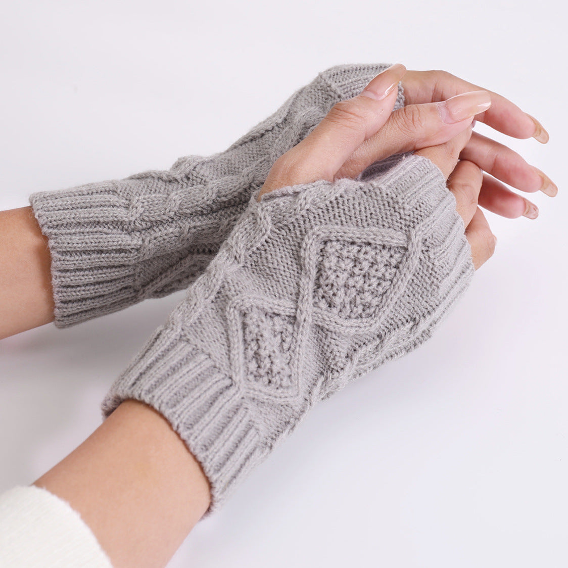 Wholesale Short Rhombus Knitted Wool Warm Half Fingerless Gloves