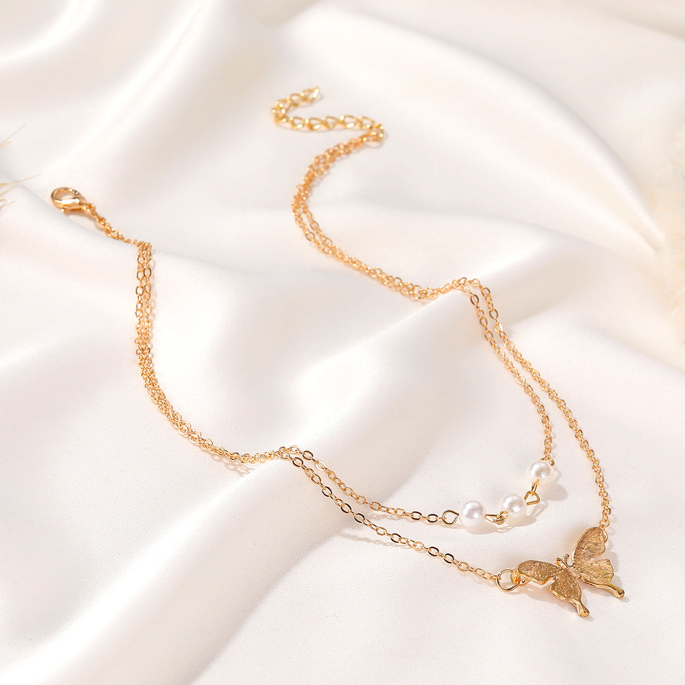 Wholesale Vintage Hollow Alloy Butterfly Necklace Clavicle Chain