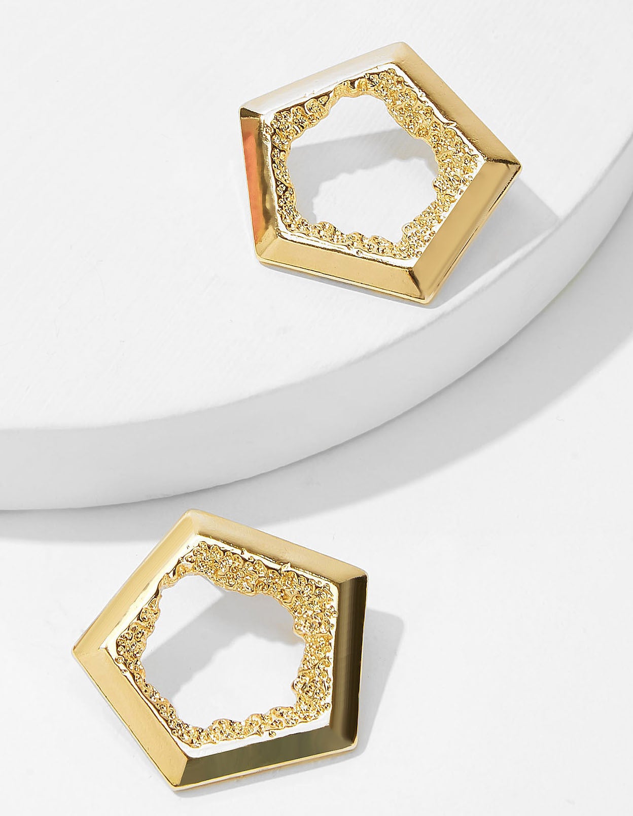 Wholesale Simple and Personalized Large-sized Stud Earrings