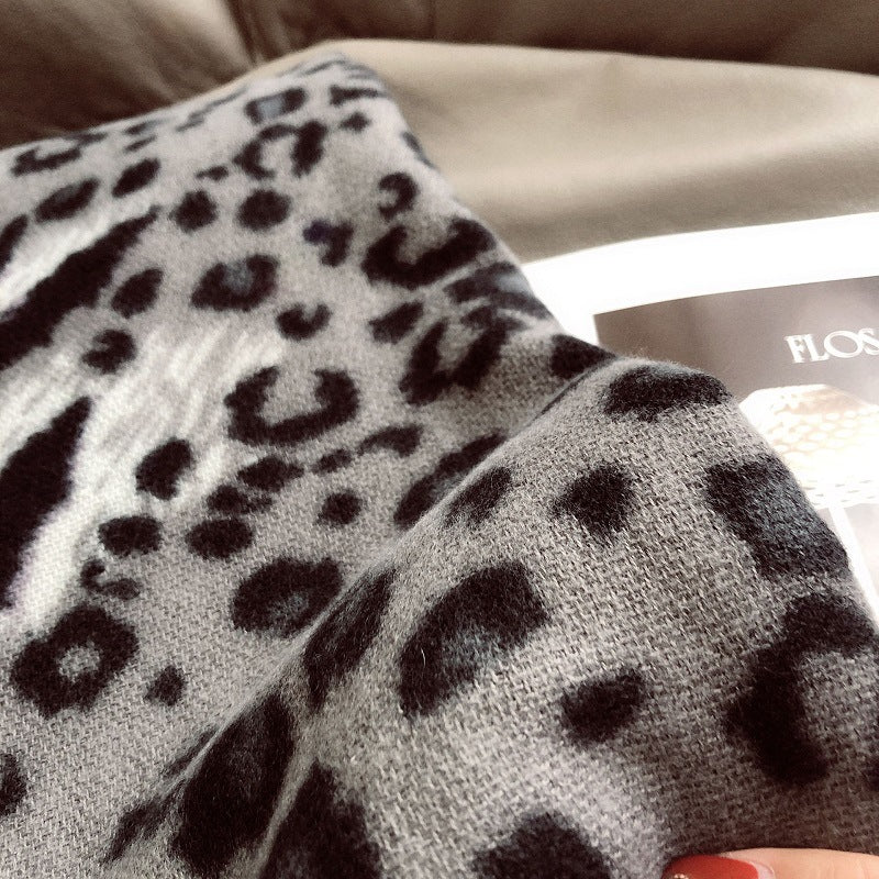 Wholesale Autumn and Winter Zebra Patterned Leopard Patterned Imitation Cashmere Thickened Warm Scarves