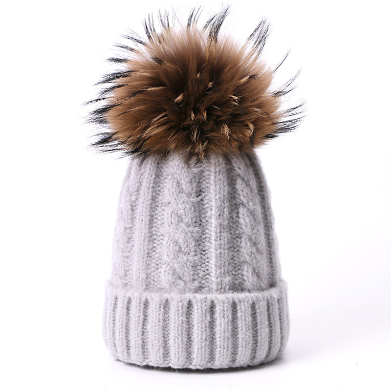 Wholesale Solid Color Thick Warm Wool Cable Knitted Hat