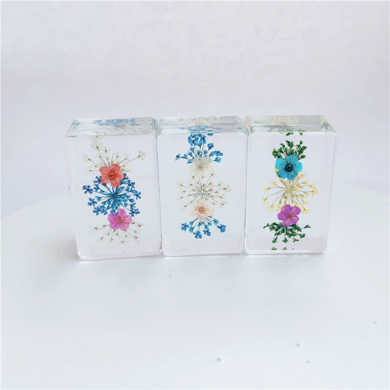 Wholesale 6pcs Resin Epoxy Dried Flower Amber Pressed Book Ornaments