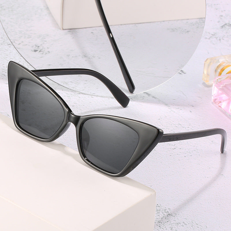 Wholesale PC Cat Eye Small Box Sunglasses