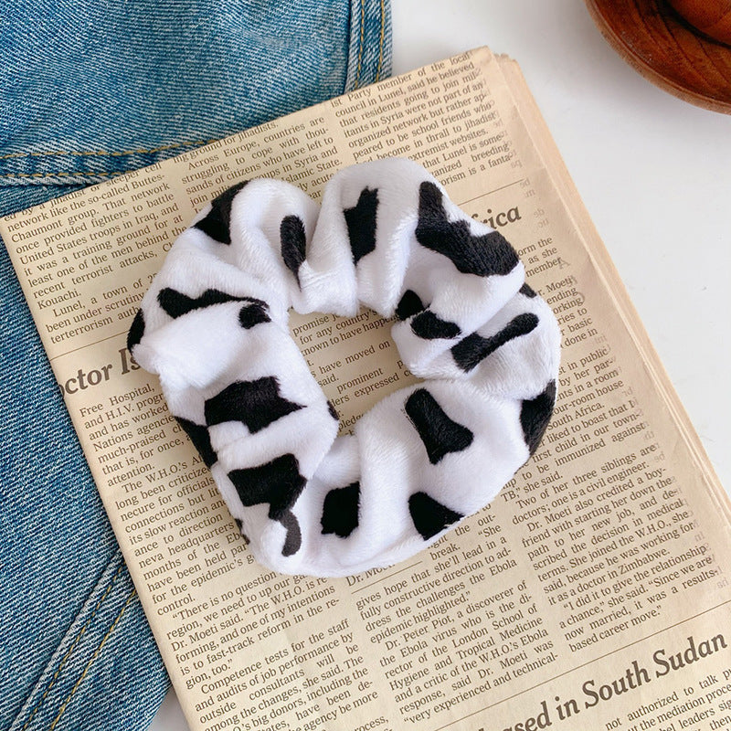 Wholesale Black and White Spotted Plush Hair Scrunchies