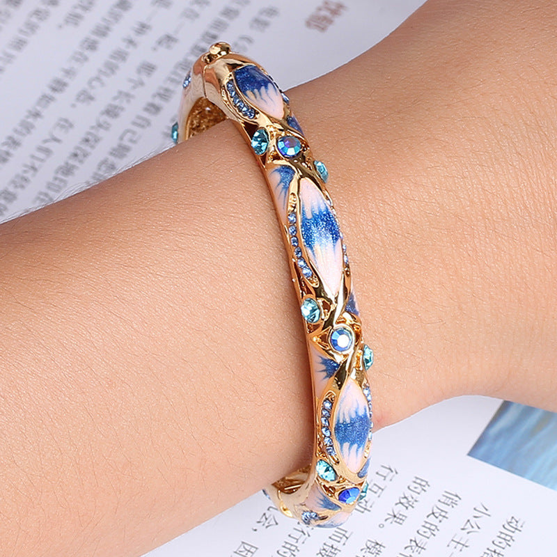 Wholesale Hollow Enamel Gold-plated  Wide Korean Retro Bracelet