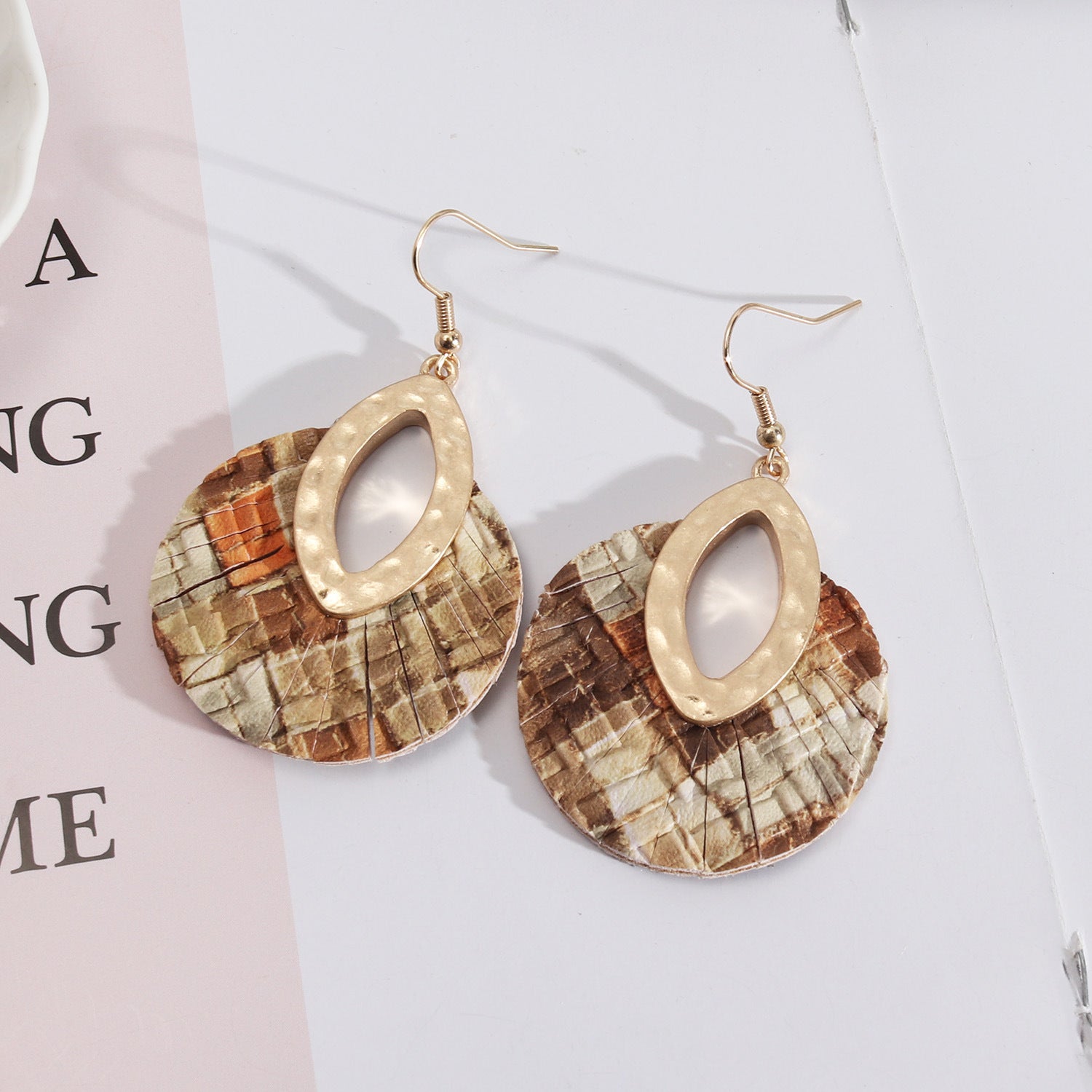 Wholesale Leather Inlaid Round Vintage Abalone Earrings