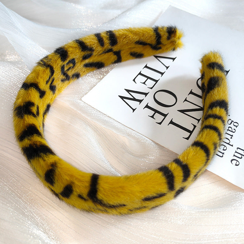 Wholesale Vintage Leopard Print Plush Wide Brim Headband