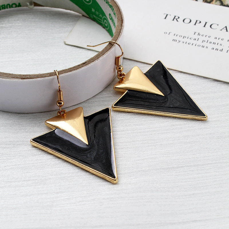 Wholesale New Women's Popular Fashion Inverted Triangle Black Temperament Alloy Earrings