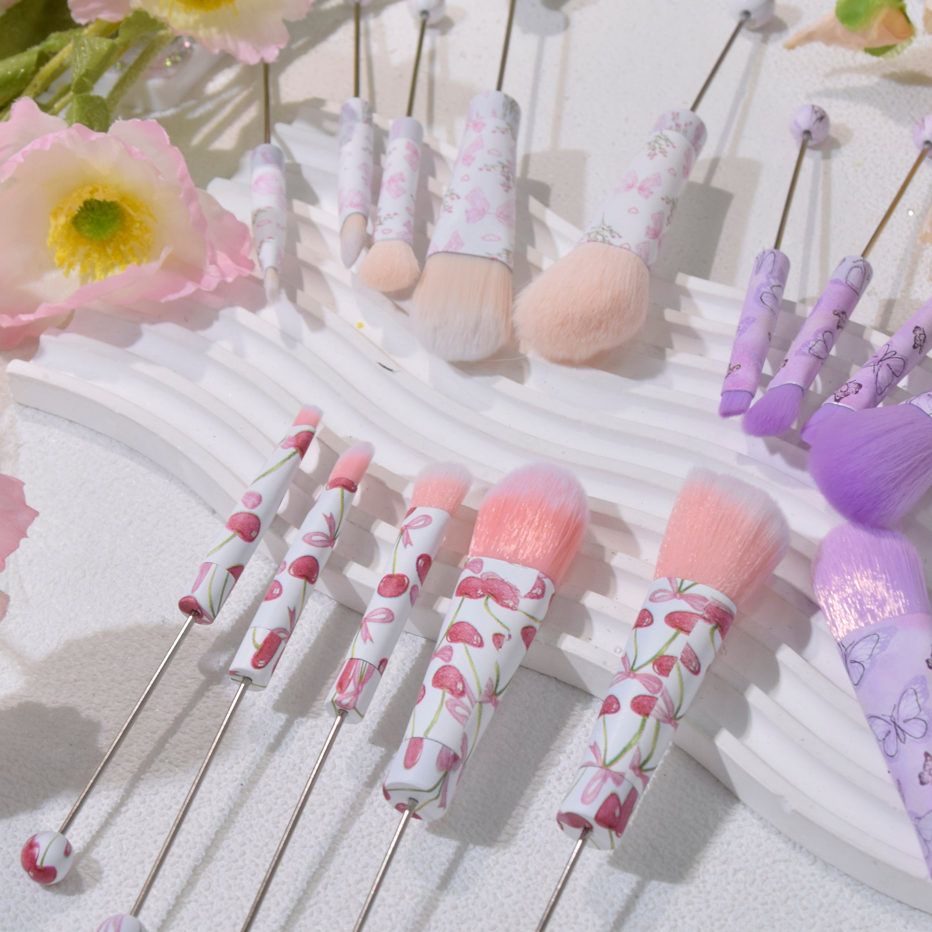 Wholesale 5pcs Custom DIY Soft Bristle Makeup Beaded Brush Set with Metal Handles and Butterfly Bow Theme