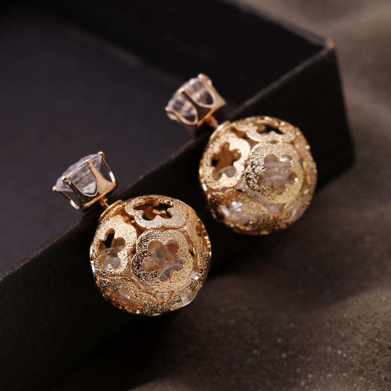 Wholesale Extraterrestrial Eye Socket, Horn, Hair Ball Keychain