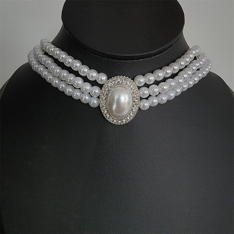 Wholesale French Elegant Vintage Choker Pearl Alloy Necklaces