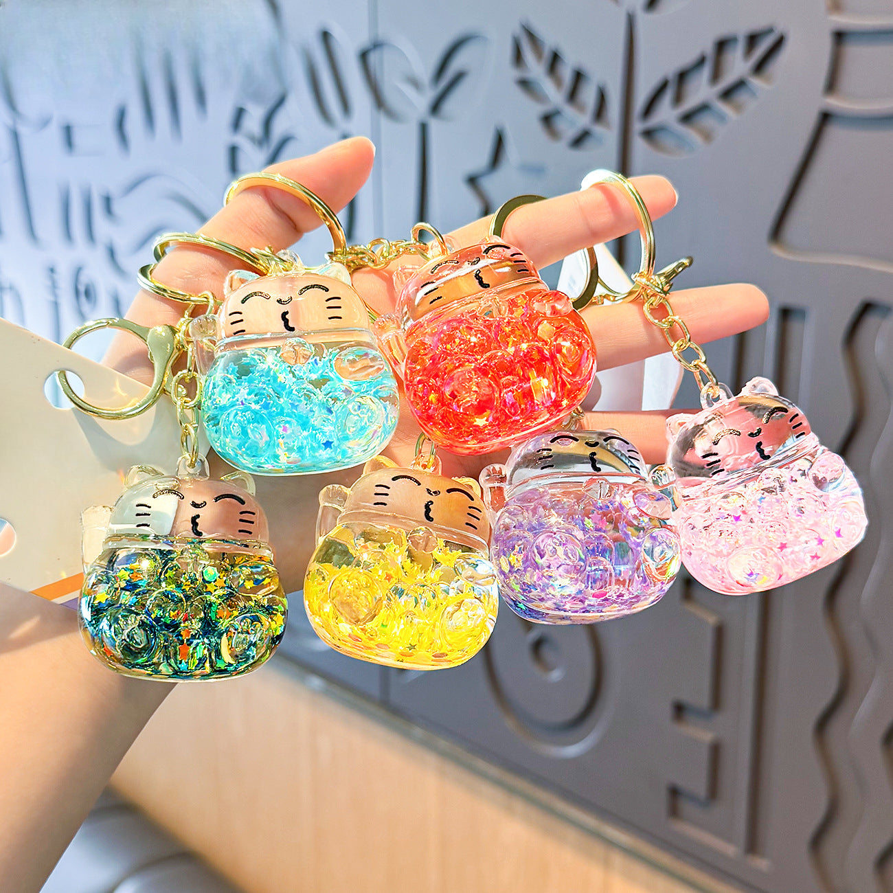 Wholesale Cute Quicksand Glow-in-the-dark Beckoning Cat Keychain