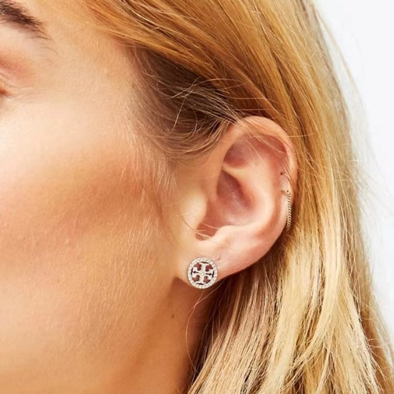 Wholesale Fashion, Light Luxury, Simple Commuting, Niche Design, Inlaid with Rhinestones, Hollowed Out Small Metal Circular Earrings