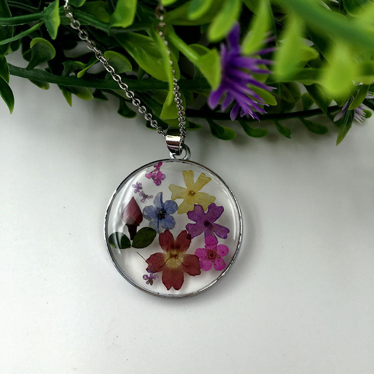 Wholesale 12pcs Simple Natural Pocket Rose Dried Flower Round Necklace