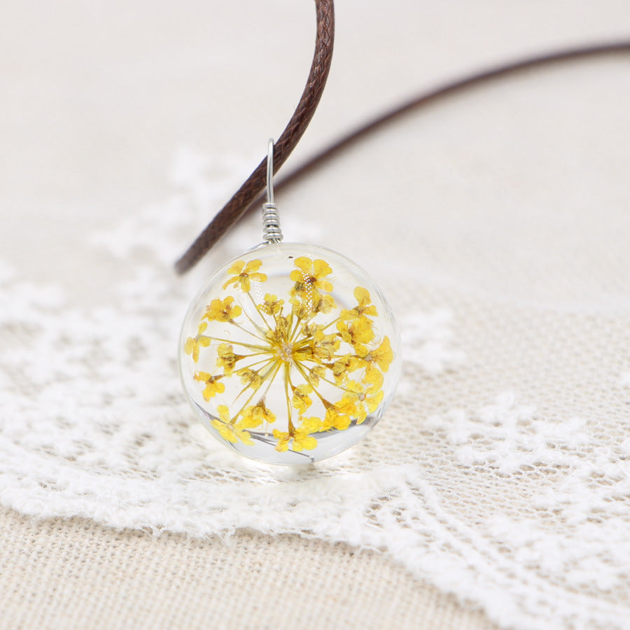 Wholesale Crystal Glass Dried Flower Pendant Necklace Pink Lace Ball Charm Trendy Jewelry Accessory For Daily Wear