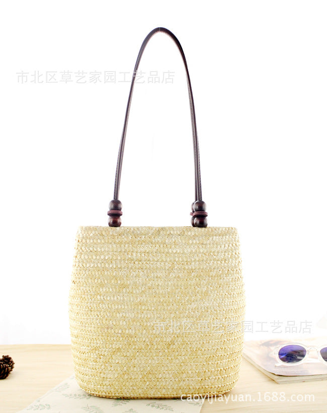 Wholesale Wooden Beaded Wheat Straw Handmade Straw Woven Shoulder Beach Bag