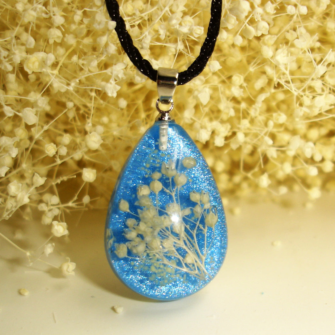 Wholesale 6pcs Gypsophila Dried Flower Resin Epoxy Luminous Pendant Necklace