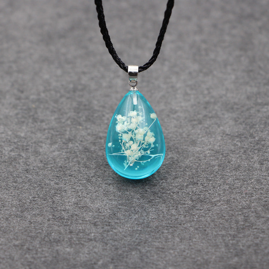 Wholesale Handmade Resin Pendant Necklace With Dried Flowers Blue Glow In The Dark Nature Design Boutique Jewelry Accessory