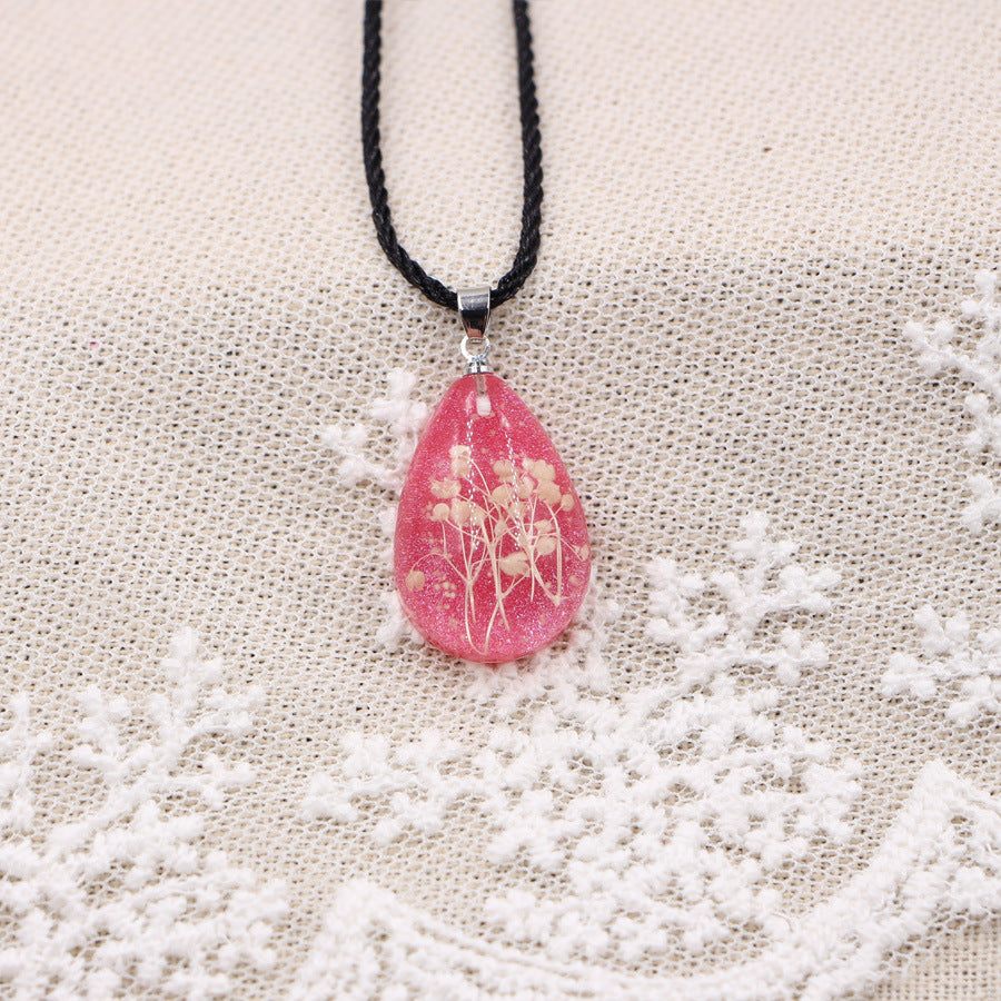 Wholesale Handmade Resin Pendant Necklace With Dried Flowers Blue Glow In The Dark Nature Design Boutique Jewelry Accessory
