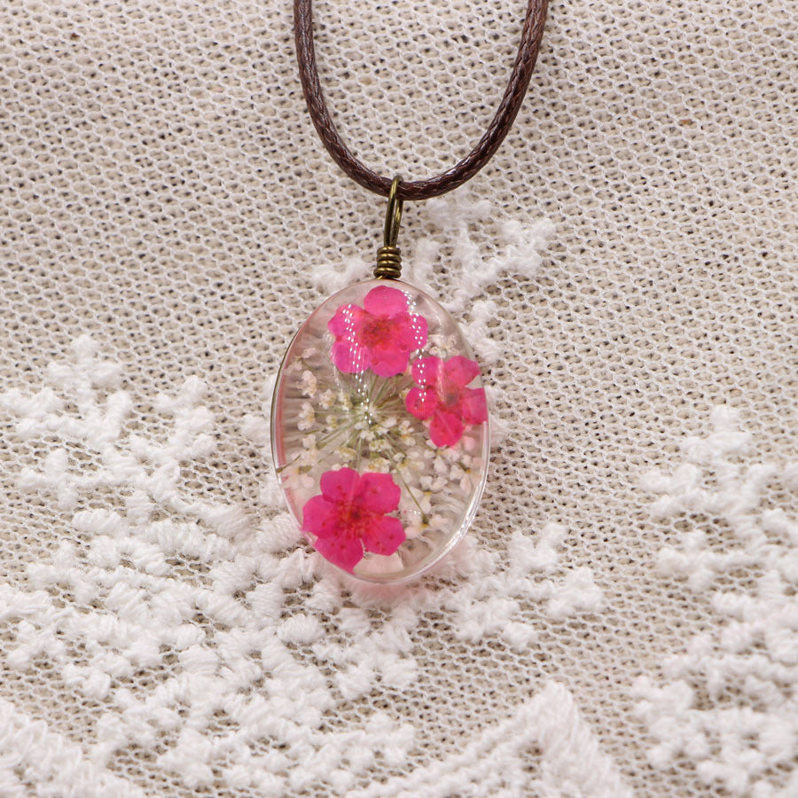 Wholesale Chic Crystal Pendant Necklace With Dried Flower Purple Boutique Resale Jewelry Accessory