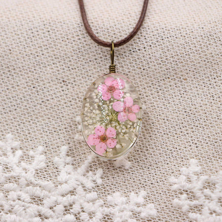 Wholesale Chic Crystal Pendant Necklace With Dried Flower Purple Boutique Resale Jewelry Accessory