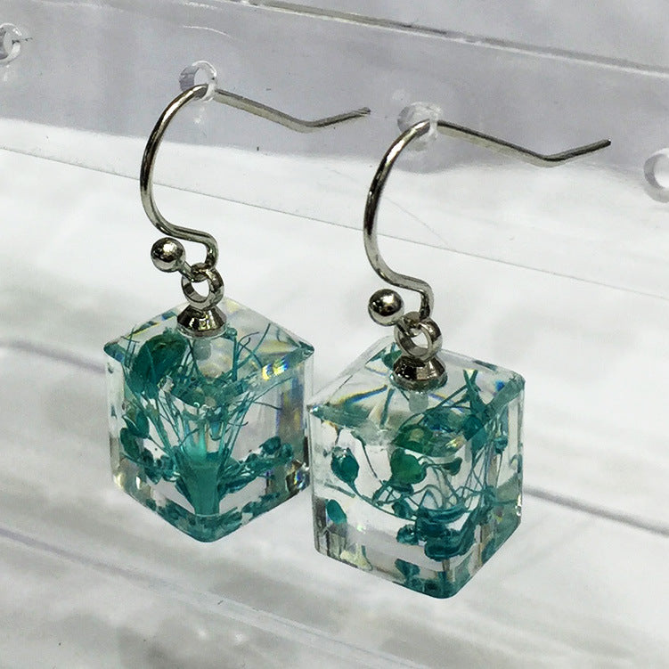 Wholesale 6pcs Resin Glue Dried Flower Baby's Breath Earrings