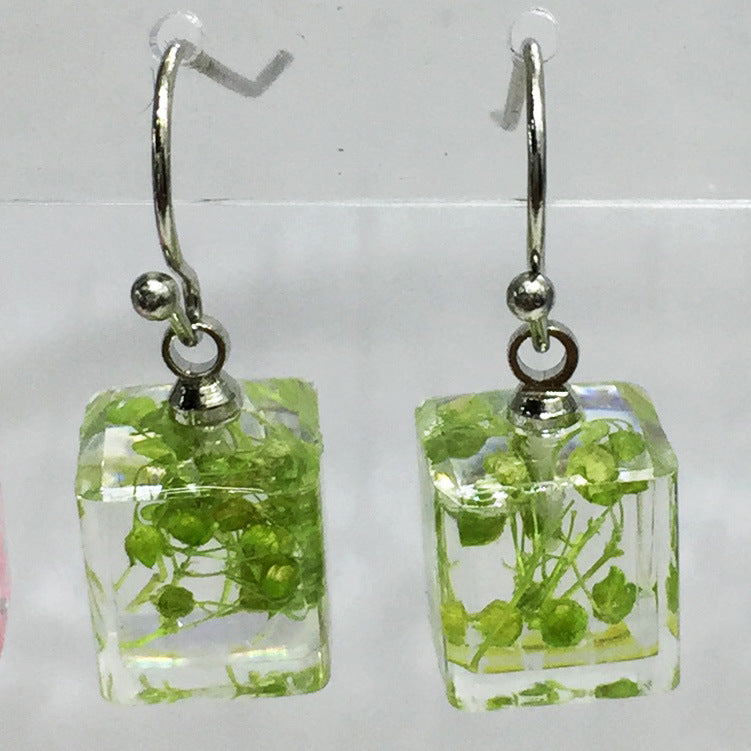 Wholesale 6pcs Resin Glue Dried Flower Baby's Breath Earrings