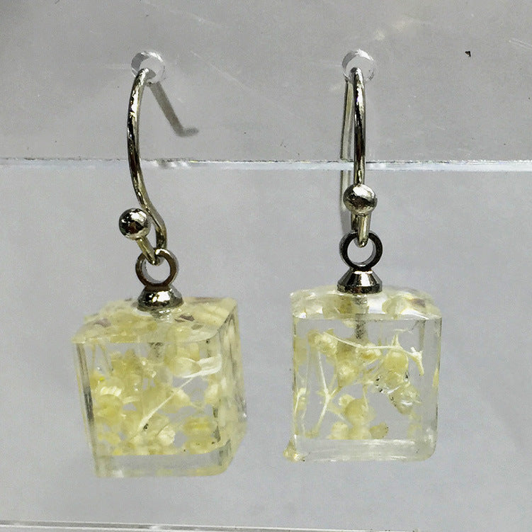 Wholesale 6pcs Resin Glue Dried Flower Baby's Breath Earrings