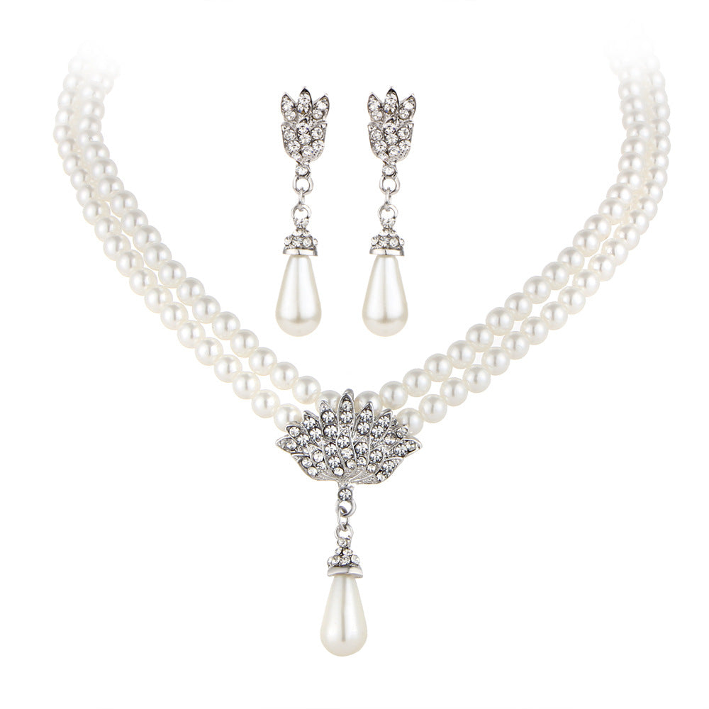 Wholesale Pearl Crystal Diamond Inlaid Short Collarbone Neck Necklace Set