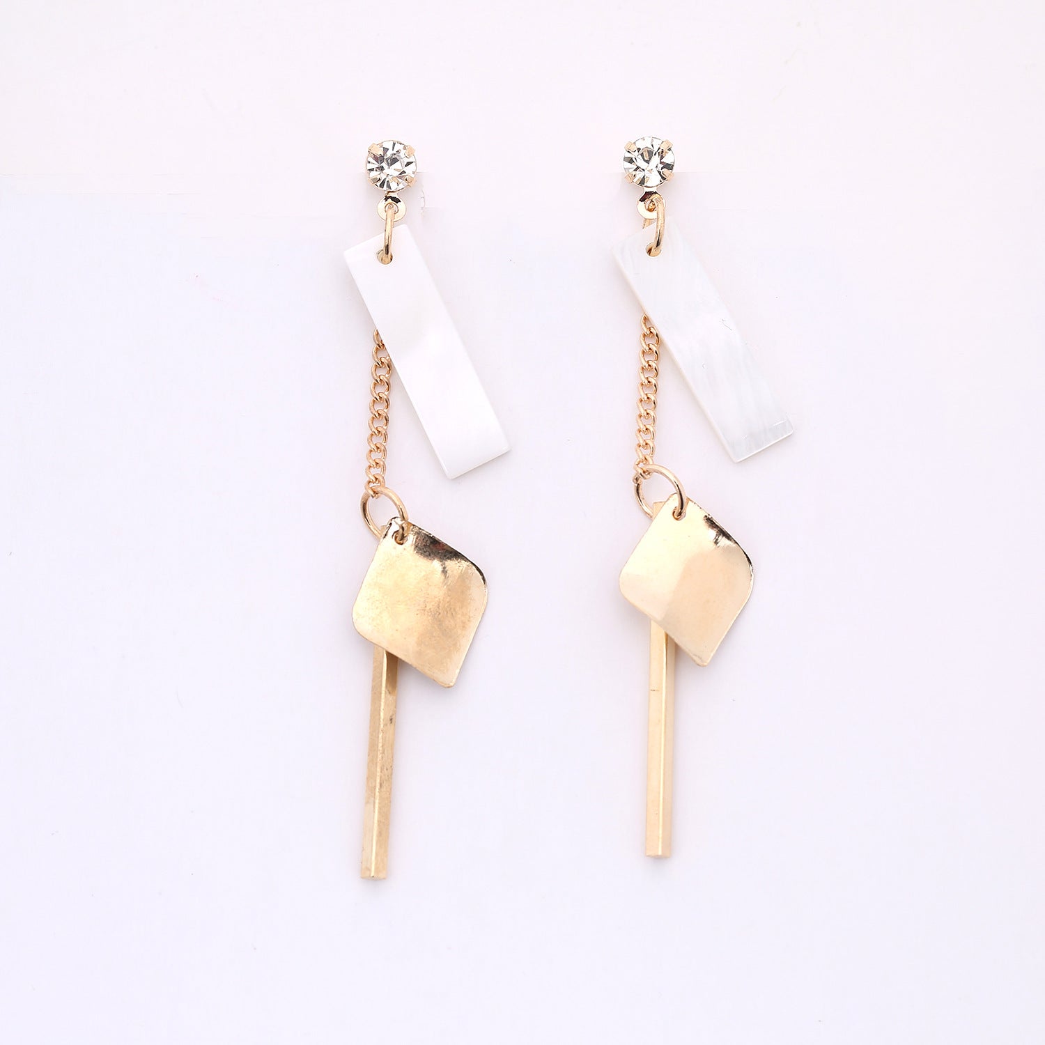 Wholesale Stylish Shell Dangle Earrings Irregular Creative Women S Everyday Fashion Accessory