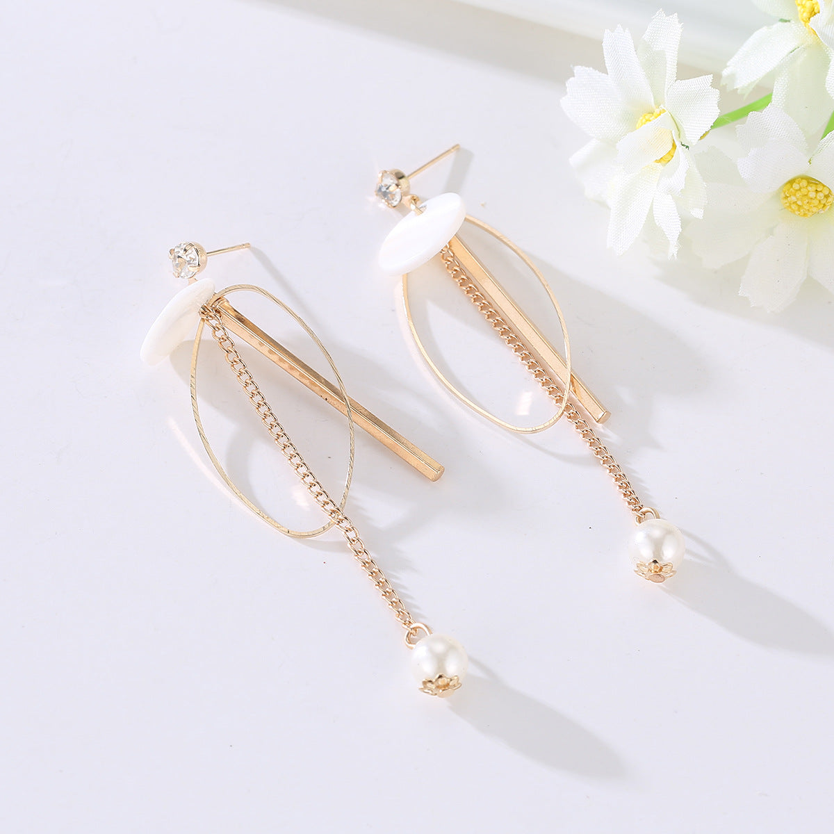 Wholesale Natural Shell Circle Pearl Earrings Elegant Geometric Long Drop Trendy Party Gift Boutique Resale Jewelry Accessory