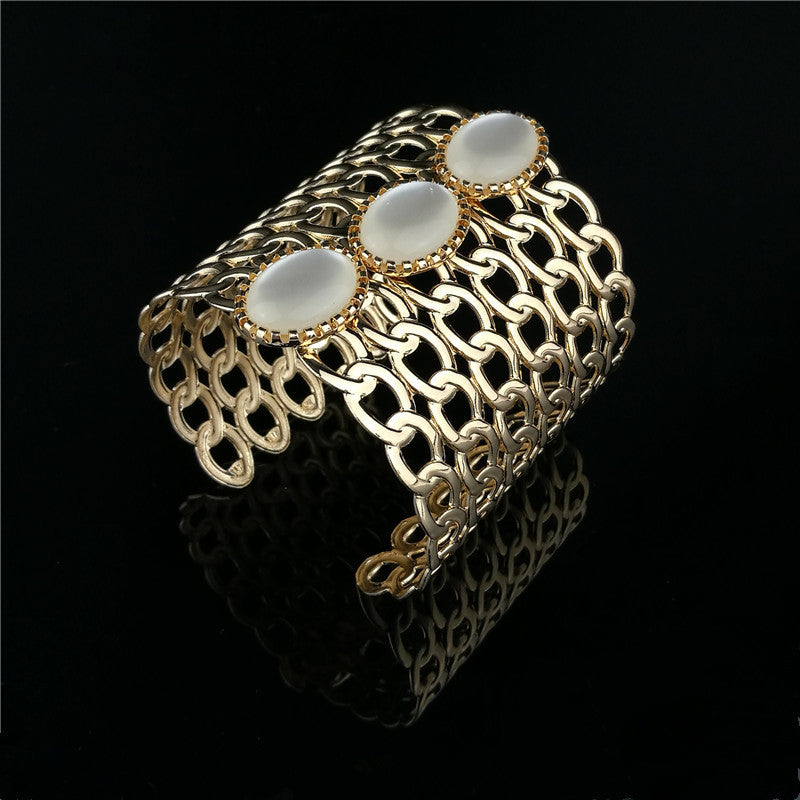 Wholesale Exaggerated Geometric Fashion Cat's Eye Stone Inlaid Open Bracelet