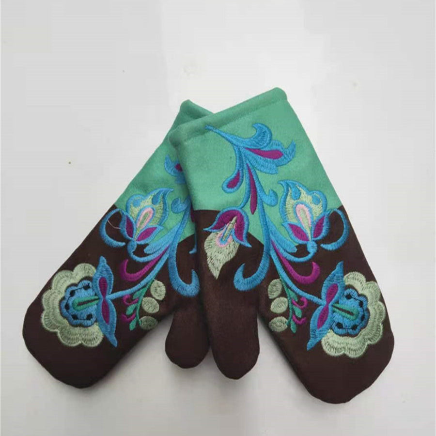 Wholesale Thickened Color Matching Embroidered Polyester Gloves