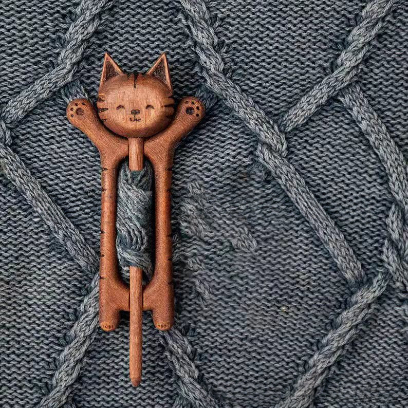 Wholesale of Wooden Animal Brooches