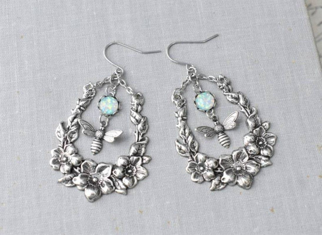 Wholesale Bee Flower Moonshine Gemstone Pendant Earrings