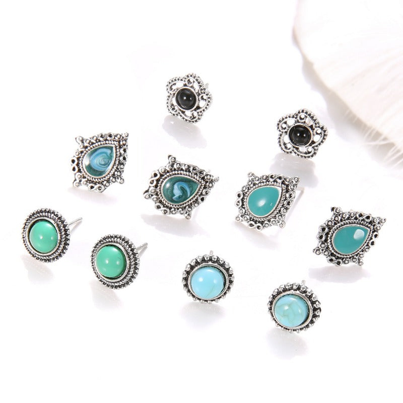 Wholesale Blue Dazzling Turquoise Gemstones Bohemian Style Stud Earrings