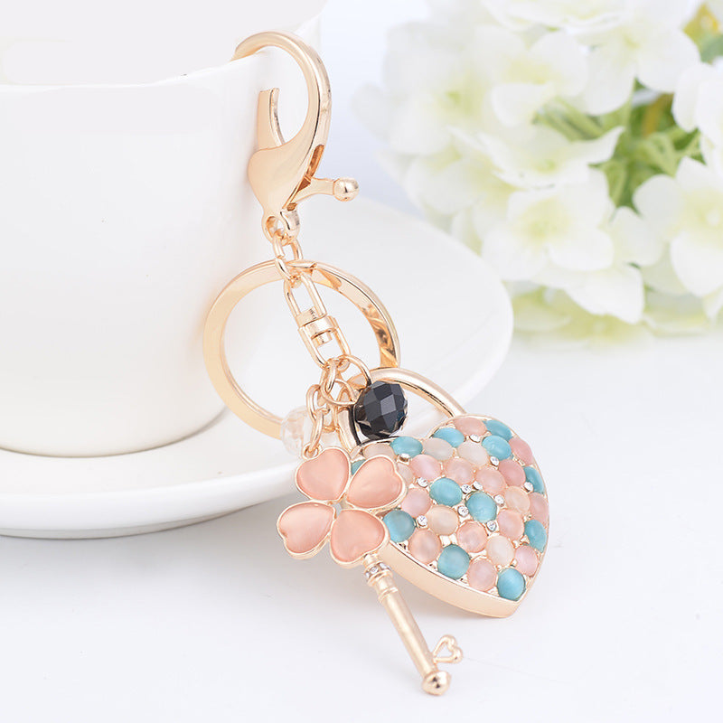 Wholesale Diamond studded Cat' s Eye Heart Keychain Pendant