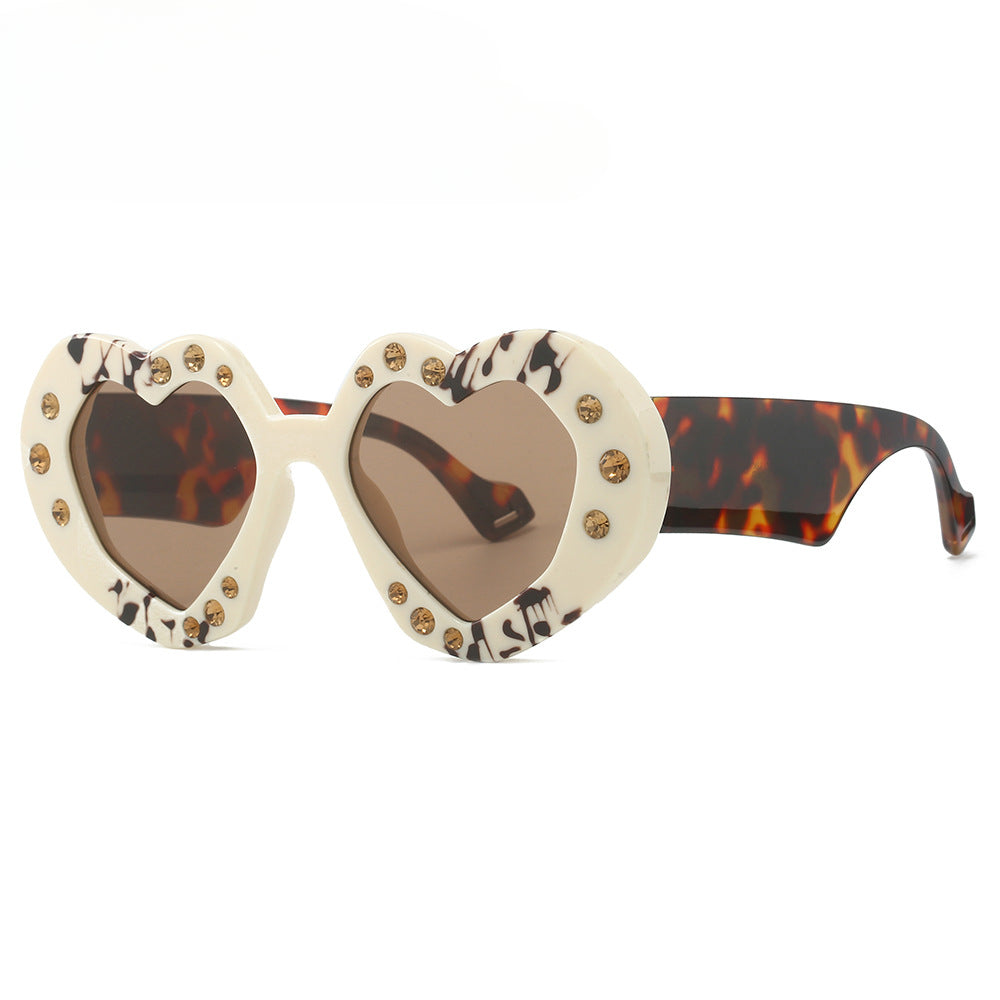 Wholesale Diamond Heart Leopard Print Sunglasses