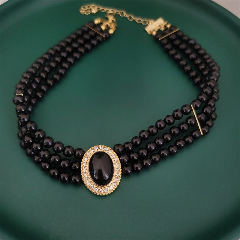 Wholesale French Elegant Vintage Choker Pearl Alloy Necklaces