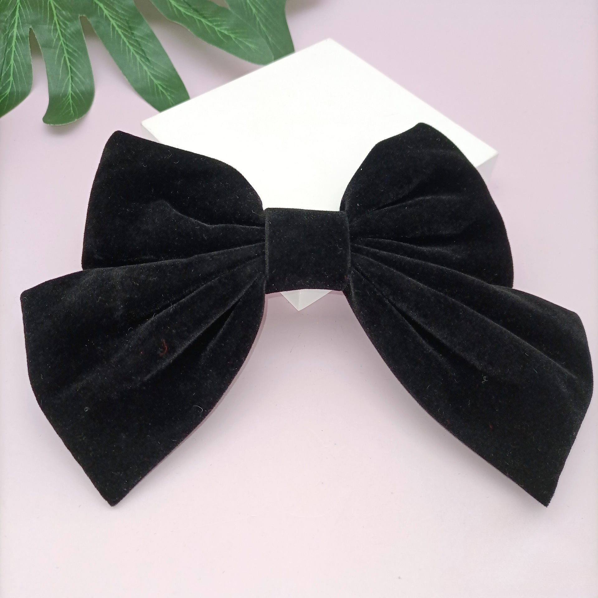 Wholesale Velvet Bow Hair Clips