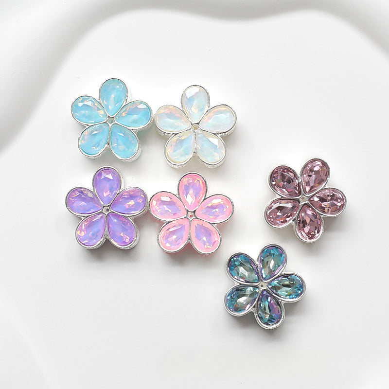 Wholesale 5PCS DIY Heart-shaped Four-leaf Clover Beaded Hollow Beads with Large Diamonds